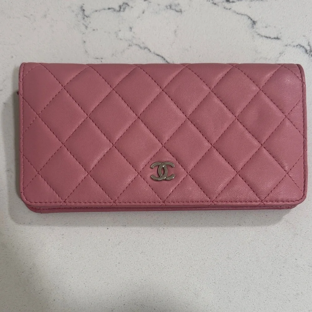 Chanel Pink Quilted Leather Wallet - Picture 2 of 11